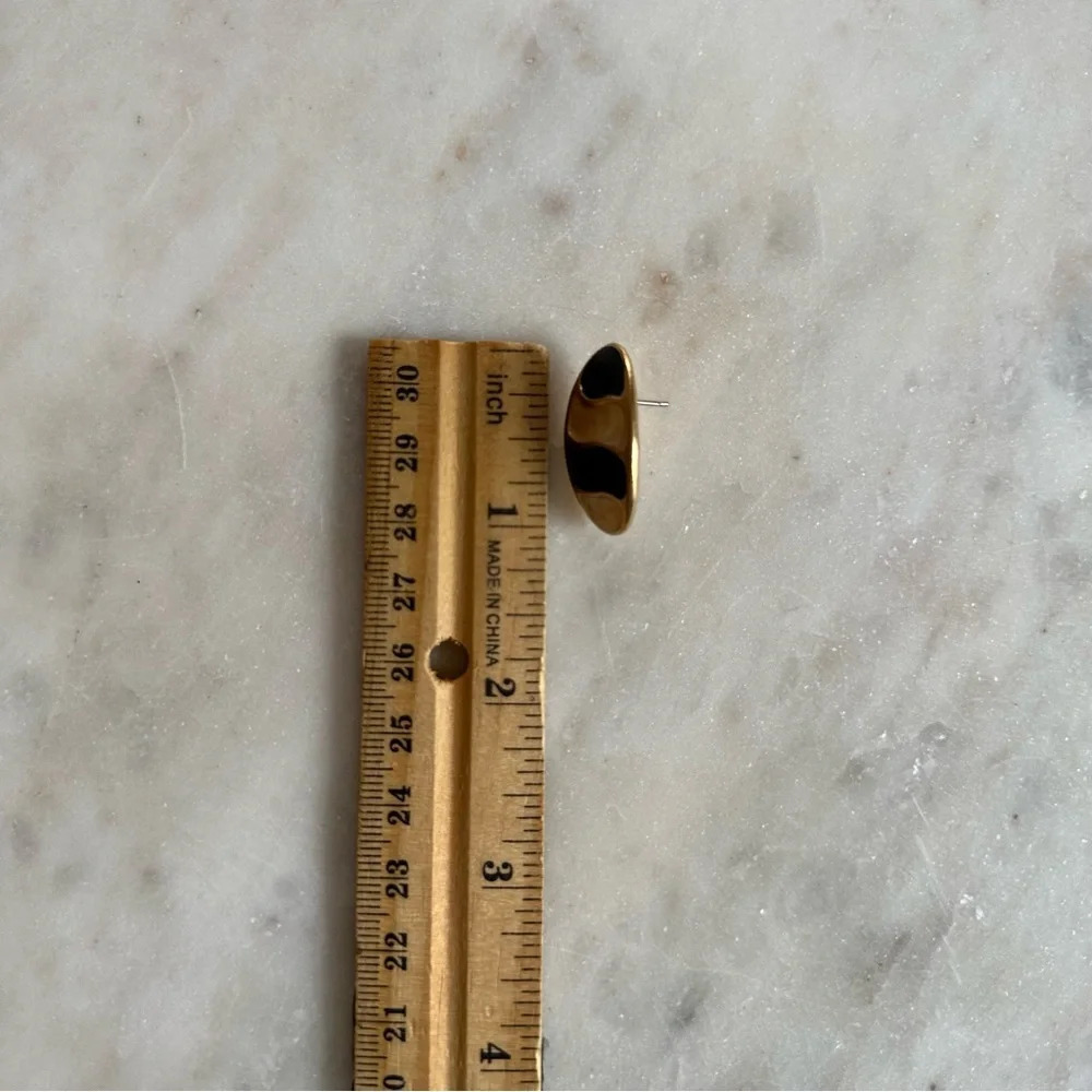 Vintage Earrings Gold Tone Black & Cream Enamel Studs - Picture 7 of 7